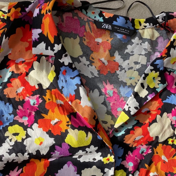 Zara Lapel Collar Floral Print Pattern Top NWOT - Picture 8 of 11